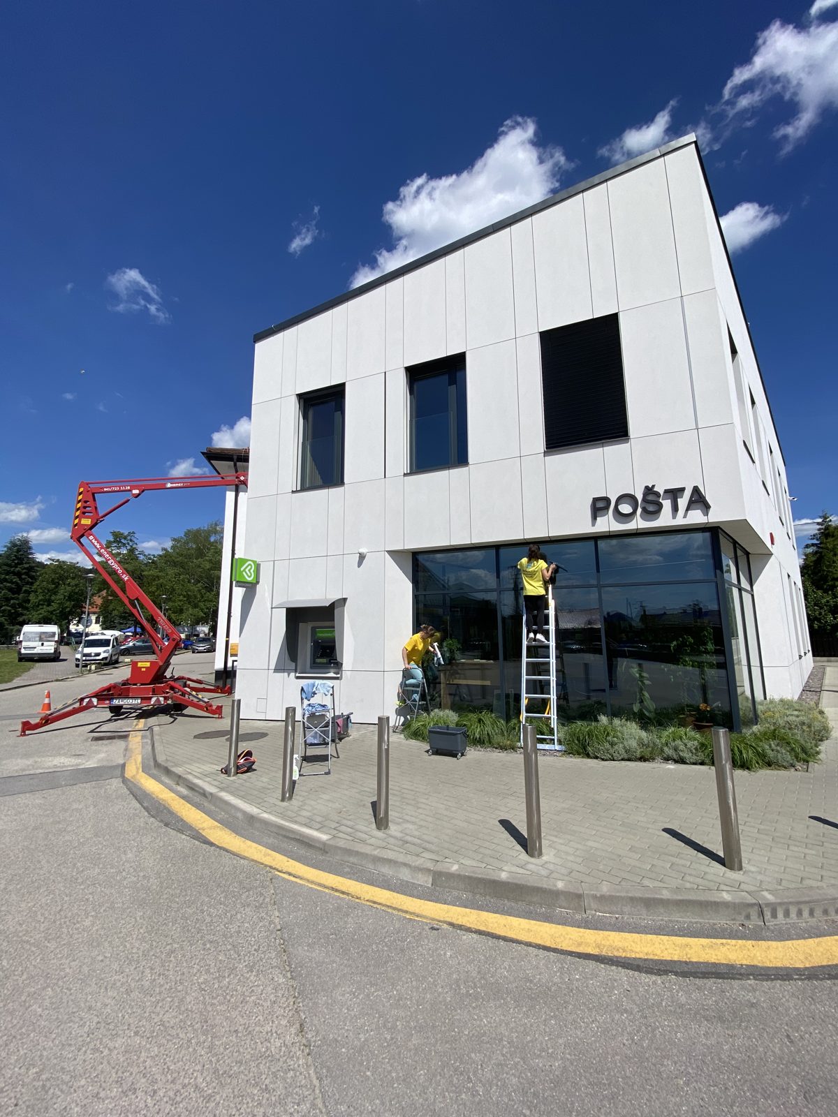 Čistenie prevádzky — pobočka Pošty